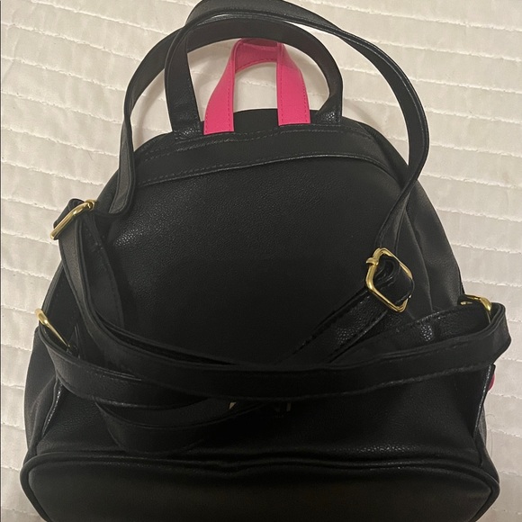 Disney - Dani by Danielle Nicole Black and Pink Minnie Backpack Purse w/ Bow - Picture 7 of 16